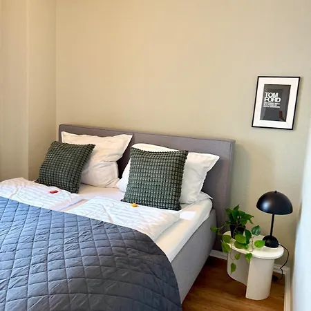 Altbautraum Nah Ddorf Koeln 2 3 Gaeste Neu * وبرتال