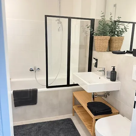 Design Trifft Altbau # 2 Zimmer # Nah Ddorf Koeln # 50 Qm *